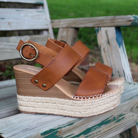 LAST PAIR 🔥LOS CABOS🔥 WEDGES - Picture 2 of 4